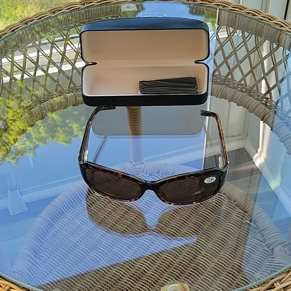 Womens tortoise rectangular sunglass readers 1.5x magnification and case